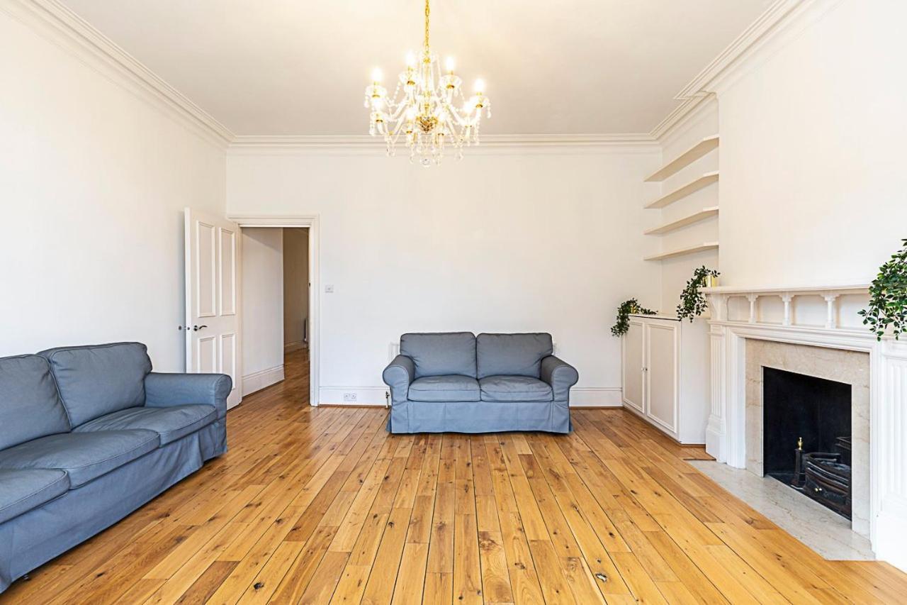 Apartament Kensington Tranquility Elegant Two-bed Retreat *