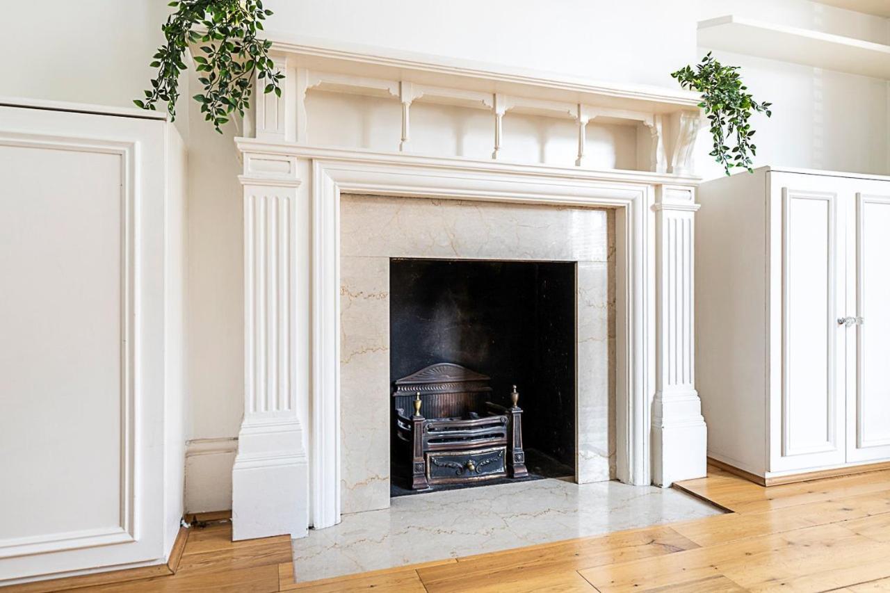 Kensington Tranquility Elegant Two-bed Retreat Apartament Londra